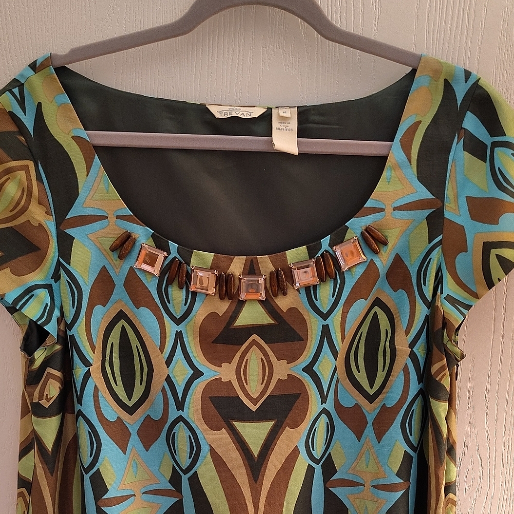 Chic Geometric Patterned Mini Dress - Picture 5 of 7